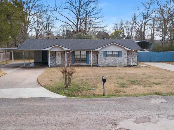 308 E Williams St, Carthage, TX 75633