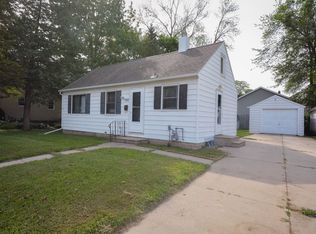 502 8th St NW, Rochester, MN 55901