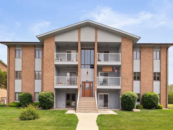 9651 Merrillville Rd APT 204, Crown Point, IN 46307