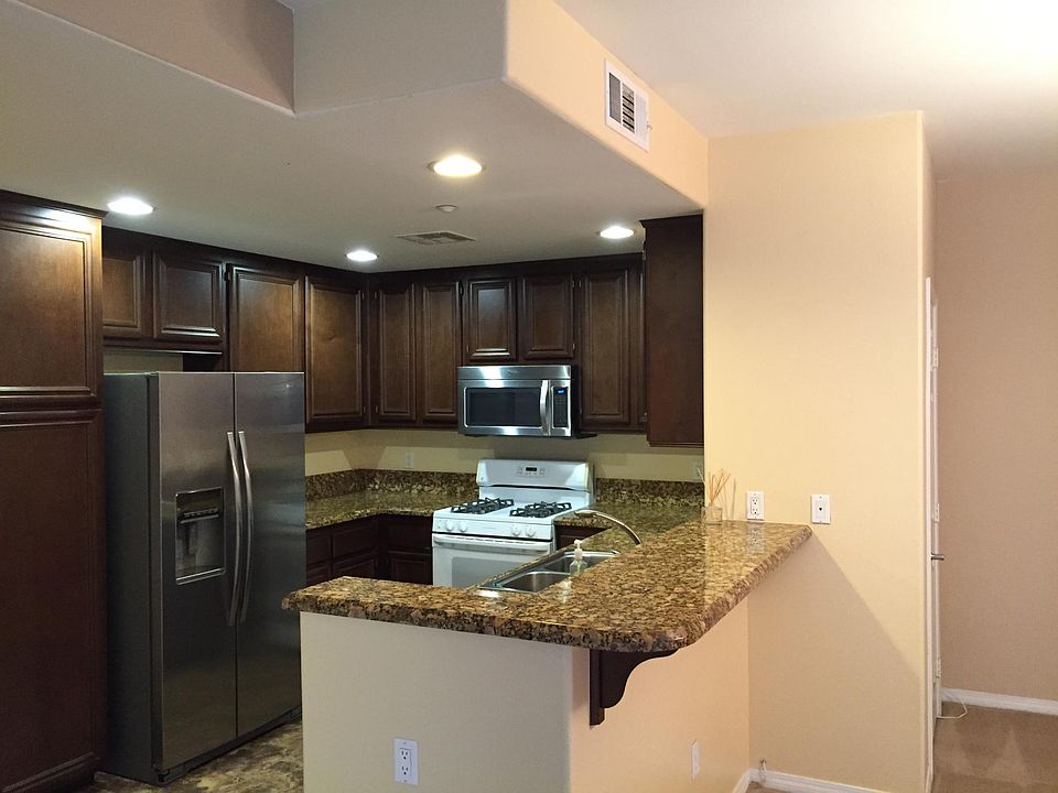 1st image of 290 Riverdale Ct APT 1106