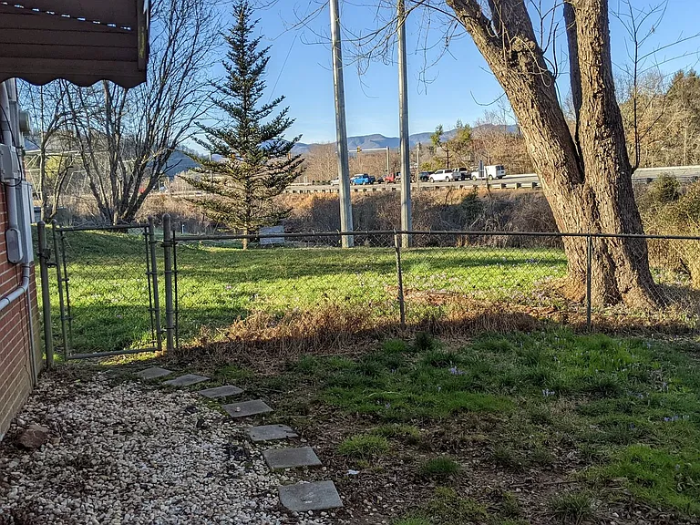61 S Country Club Dr #A — Photo 6