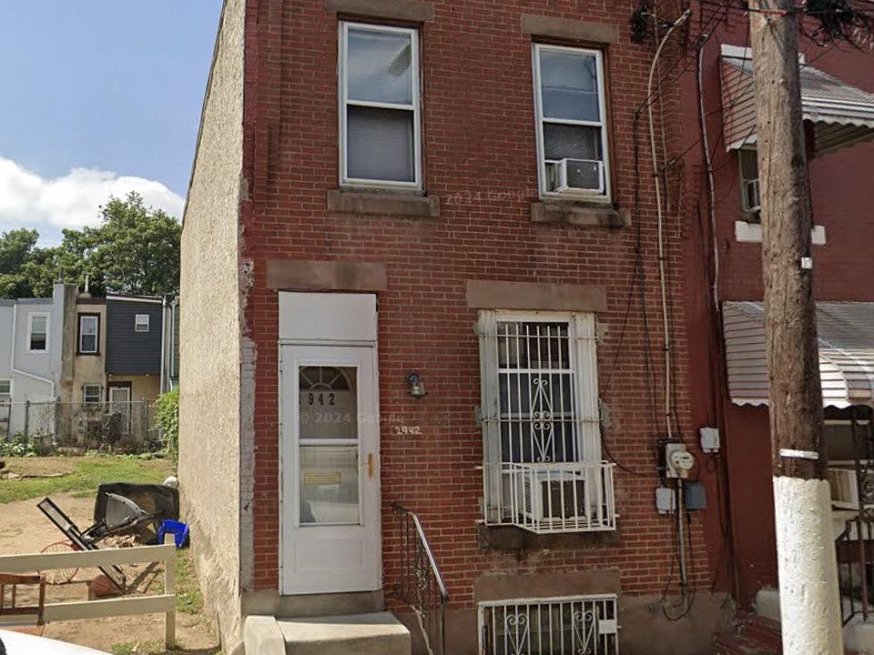 1st image of 2942 French St