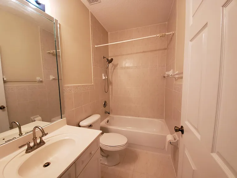 12448 SW 121st Ave — Photo 7