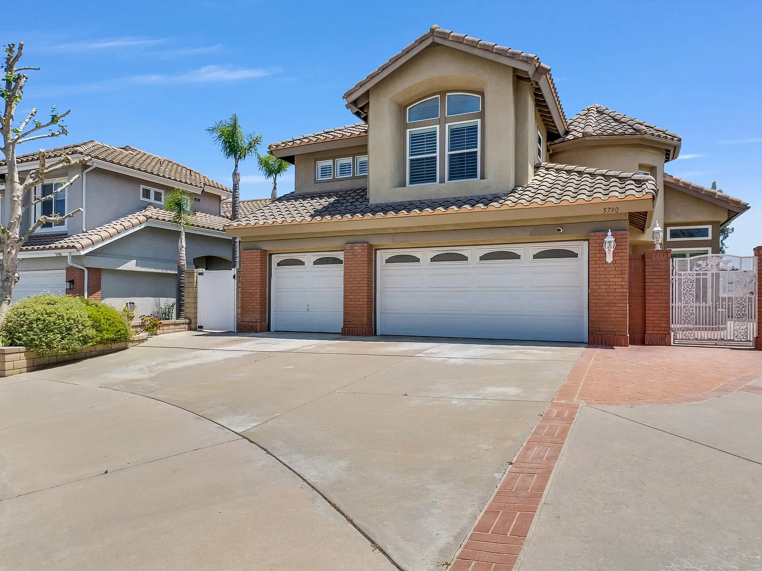 4 bed, 2.5 bath, 2314 sqft, $5,700 — Photo 3