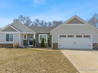 4548 Green Meadow Dr, Caledonia, MI