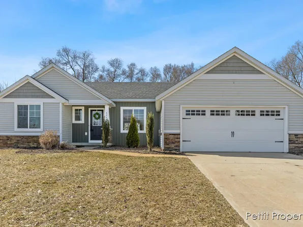 4548 Green Meadow Dr, Caledonia, MI 49316