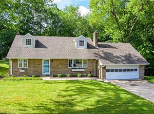 1916 S Clearview Rd, Glenshaw, PA 15116