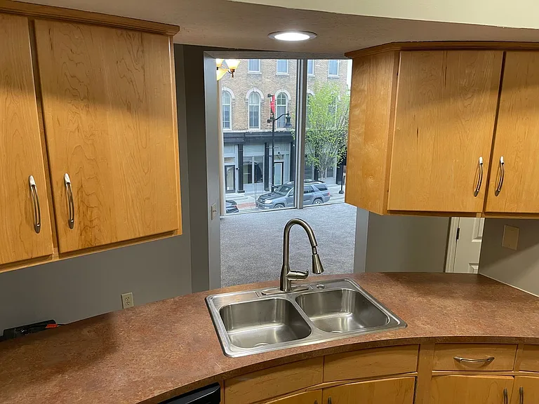 511 Columbia St — Photo 7