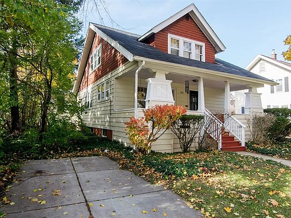 2nd image of 1516 E Park Pl #1