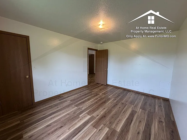 26332635 Gates Blvd — Photo 11