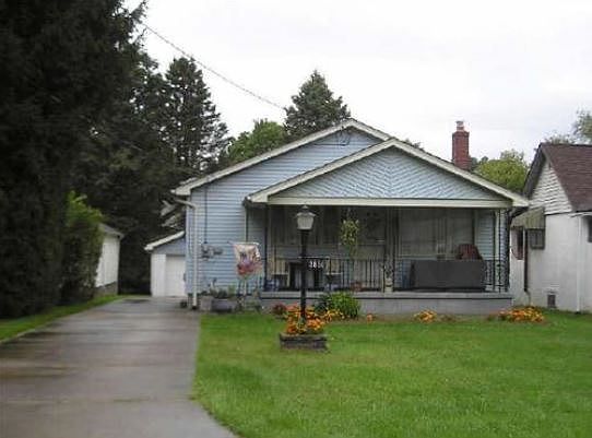 1st image of 3816 Eigen St