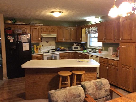 2nd image of 193 Cruse Ln