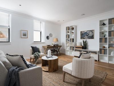 234 North Broadway #306, Milwaukee, WI, 53202