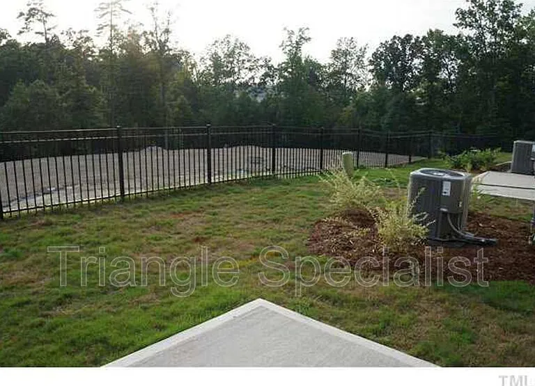 3908 Tresco Xing — Photo 8