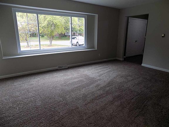 2nd image of 23000 Leslie Ln