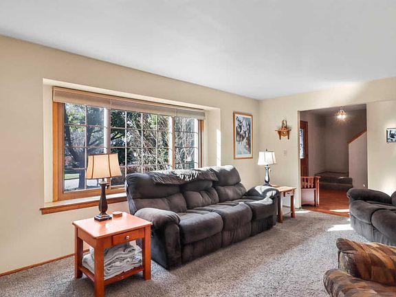 3rd image of 2301 Stonehenge Ct