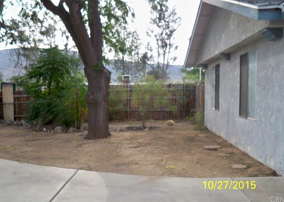 1st image of 33586 El Centro Ave