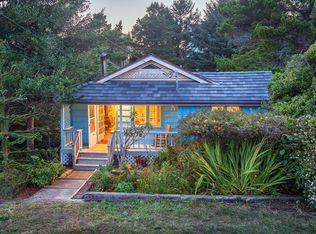 3025 SW Beach Ave, Lincoln City, OR
