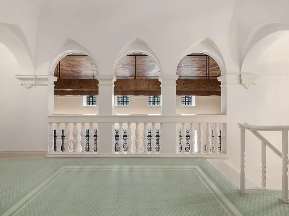 465 Park Avenue image 22 of 38