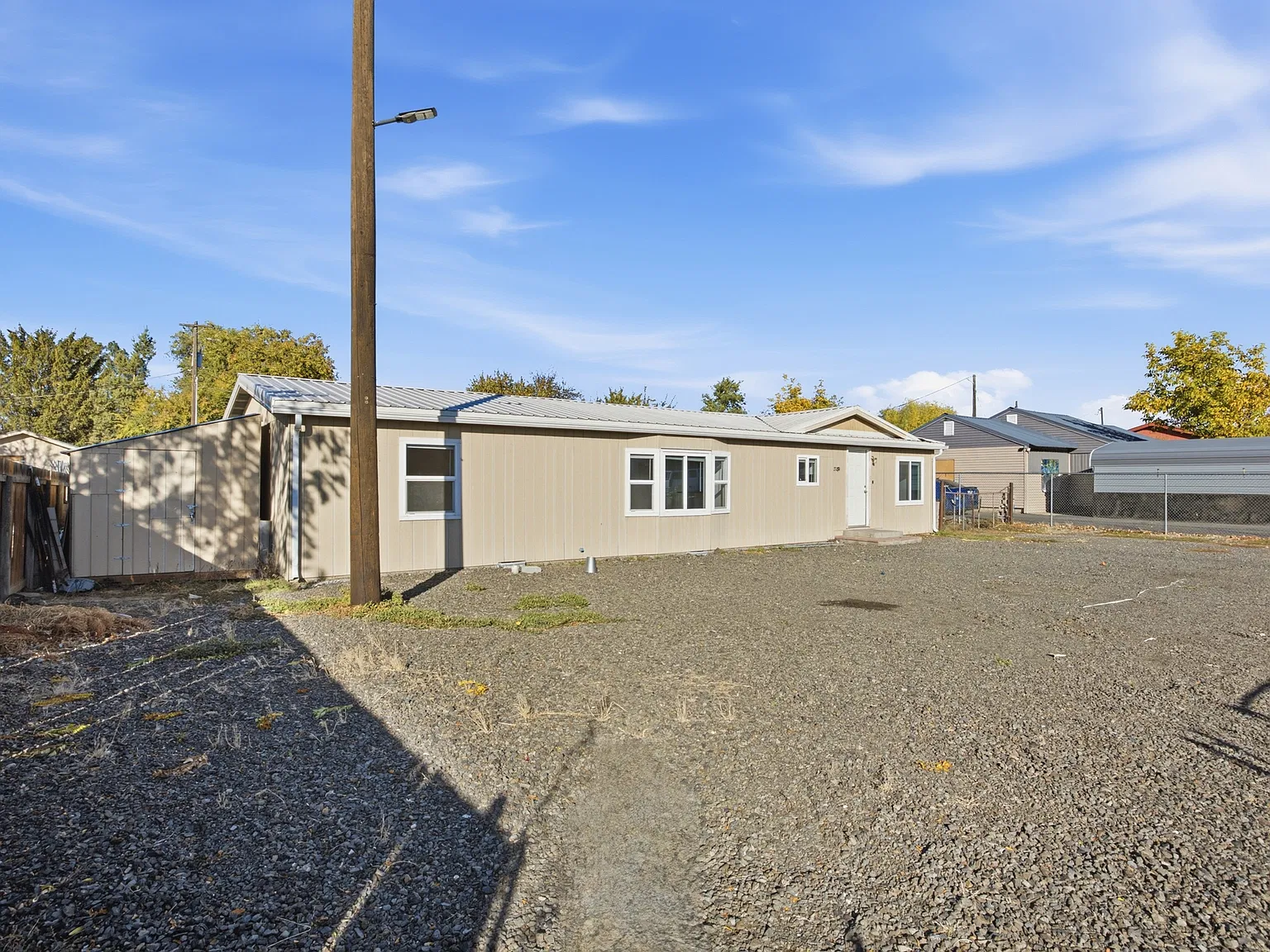 3 bed, 1344 sqft, $2,200 — Photo 3