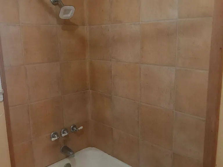 818 Merry Ln — Photo 10