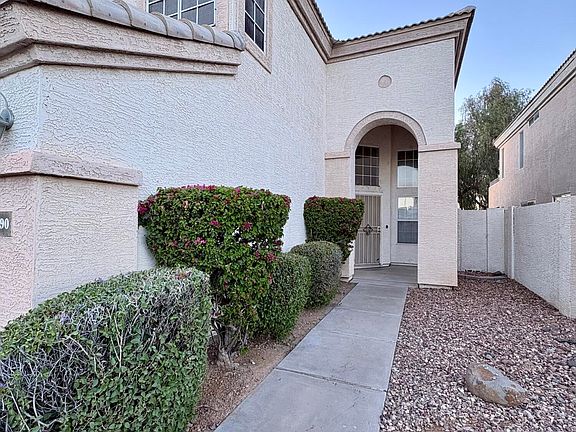 3rd image of 13590 W DESERT FLOWER Drive