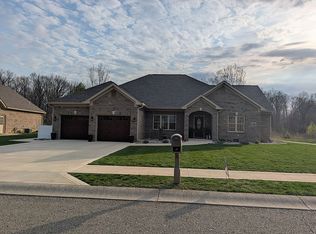 4518 N Wickfield Dr, Muncie, IN