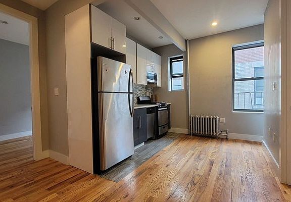 5th image of 25 Fort Washington Ave APT 4D