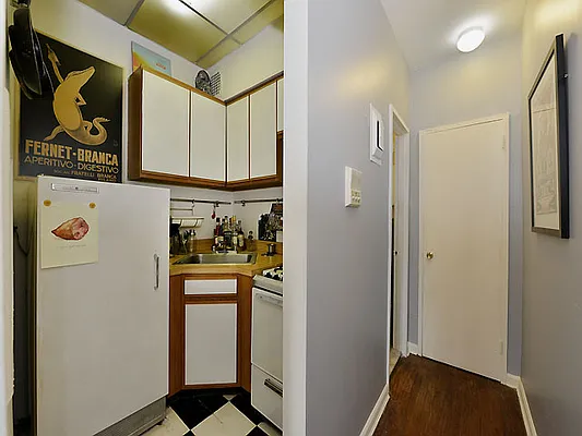 Rented by Cooper & Cooper Real Estate | media 19