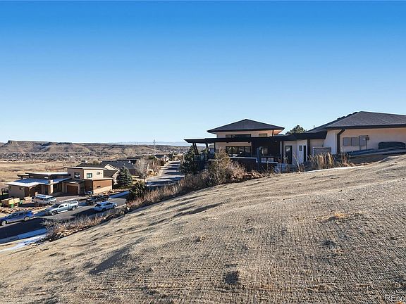 4th image of 848 Shelton Road