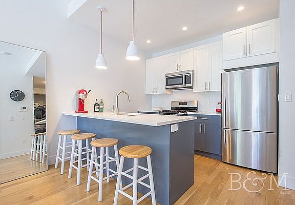 2nd image of 629 Grand St APT 3