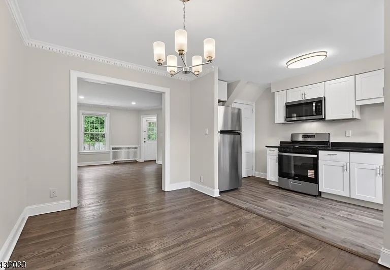180 Summit Ave #F — Photo 6