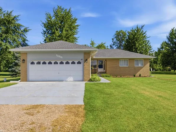 33133 32 Mile Rd, Richmond, MI 48062