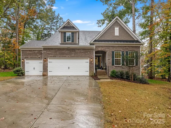14006 Autumn Glory Dr, Mint Hill, NC 28227