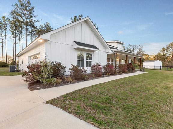 4th image of 121 Shumard Ct