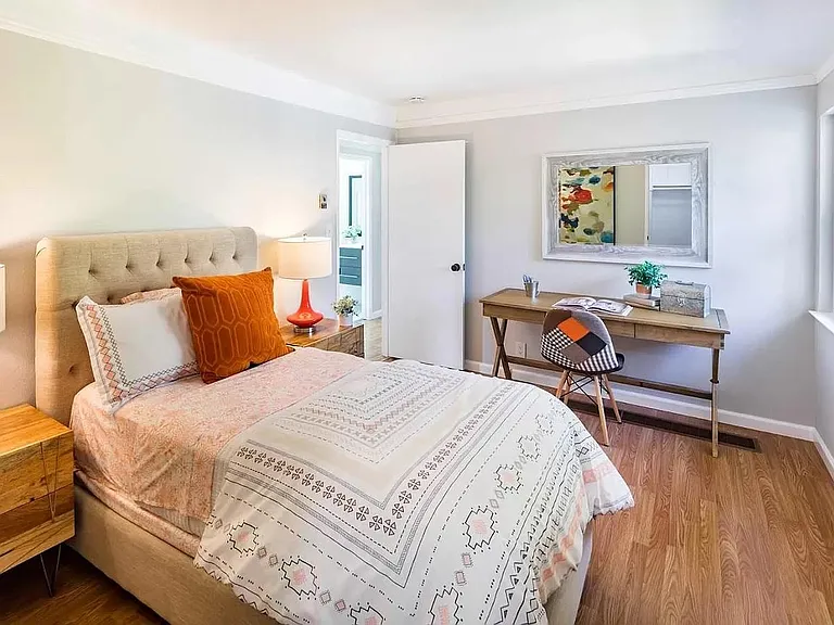 38 Devonshire Ave #8 — Photo 17