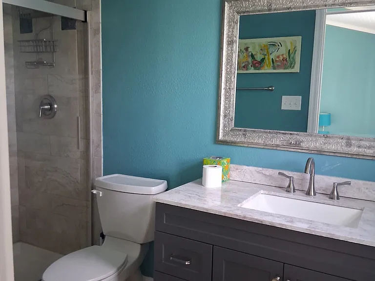 2470 Rose Ave — Photo 7