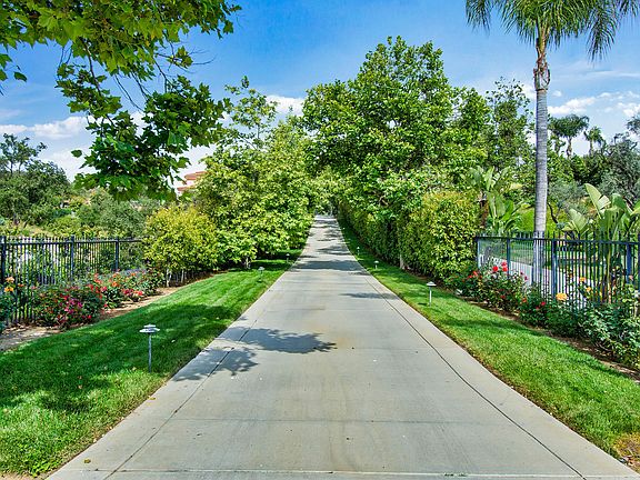 4th image of 4738 Golf Course Dr