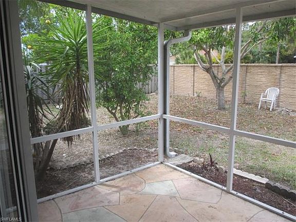 4th image of 10287 Sandy Hollow Ln