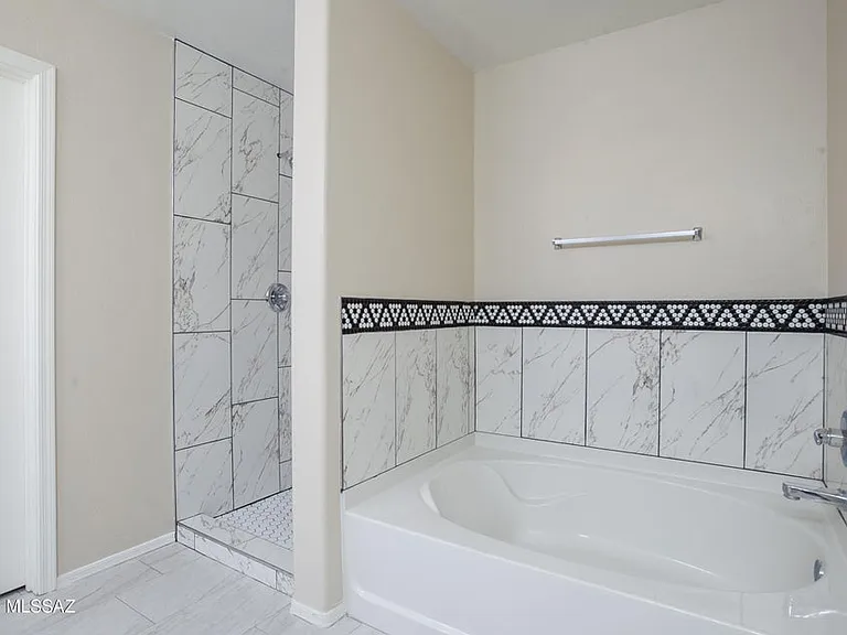 9267 N Red Diamond Ave — Photo 27