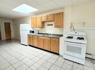 179 Harvard St #3, Cambridge, MA 02139