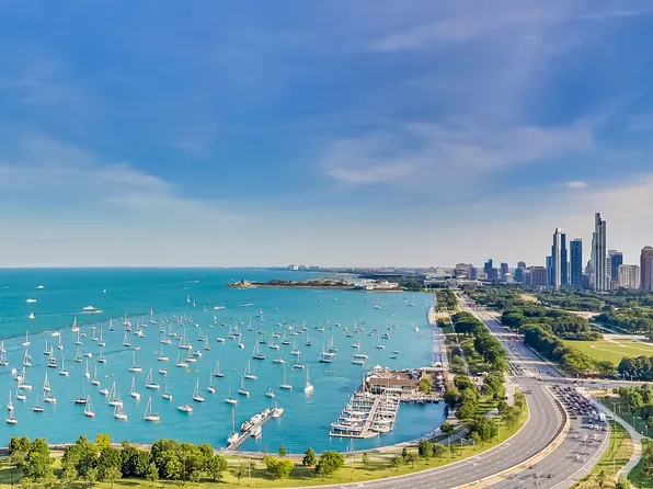 400 E Randolph St, Chicago, IL