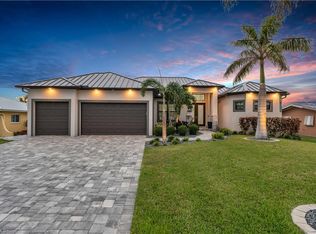 5272 Tamiami Ct, Cape Coral, FL 33904