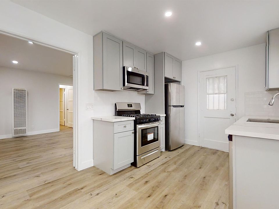 7016 Flight Ave, Los Angeles, CA 90045 | Zillow