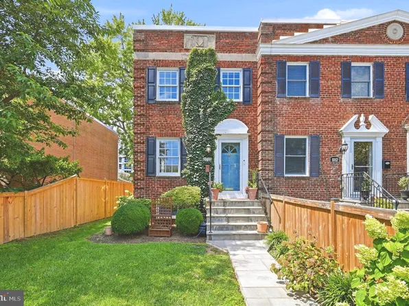 1010 Colonial Ave, Alexandria, VA 22314