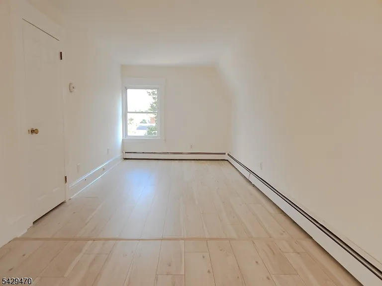 15 E Clay Ave #3 — Photo 6