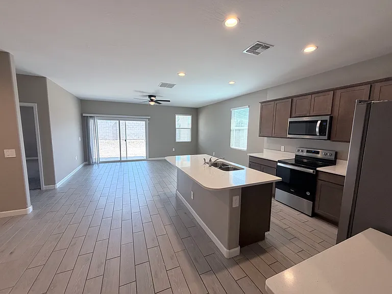 24170 W Flores Dr — Photo 19