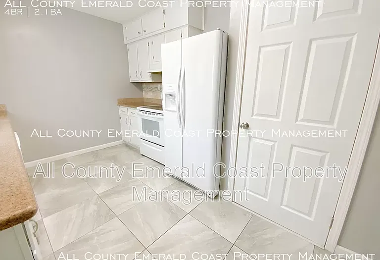521 Marlowe Dr — Photo 6