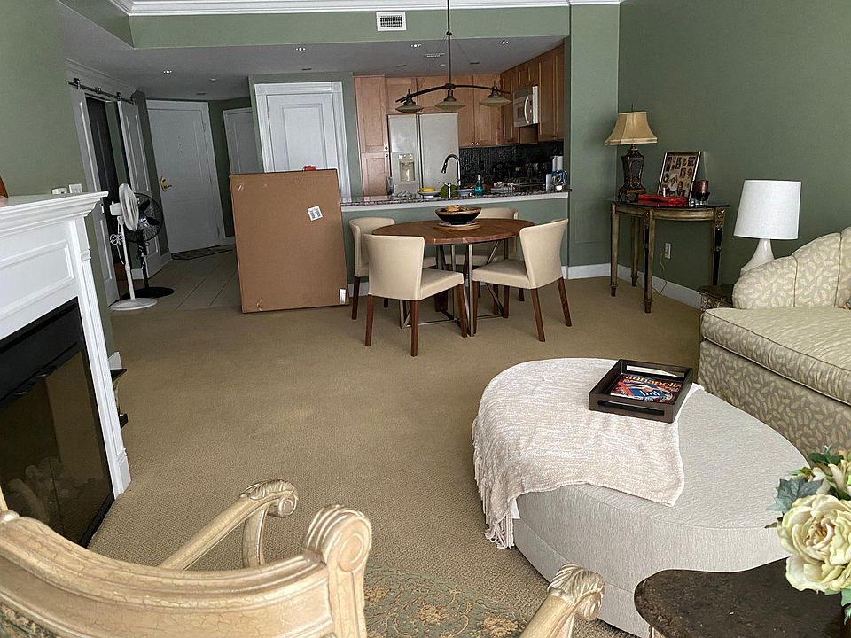 1st image of 120 Park Pl #120