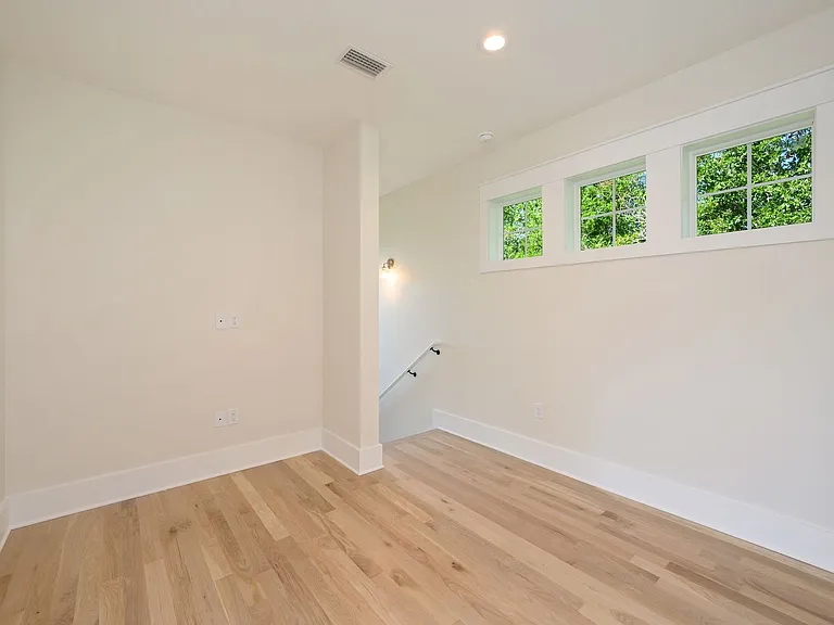 289 Glen Ave — Photo 37